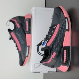 Adidas Originals NMD_R1 SPECTOO Boost Black Pink Shoes Women's Size 8
